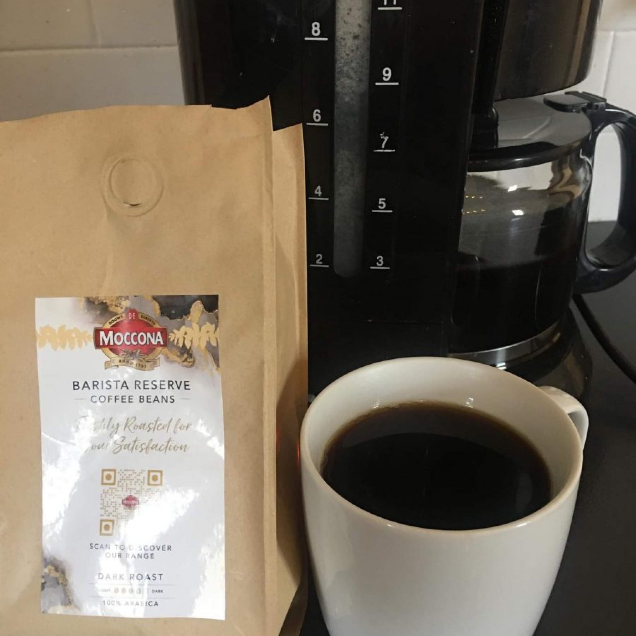 Moccona Barista Reserve Dark Roast Coffee Beans 1kg Black Box Product