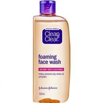 Clean & Clear Essential Foam Face Wash  150ml